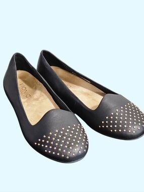 Vionic Women's 7.5 Black Leather Ballet Flats Orthaheel Support Studded Toe Gold